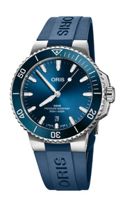 Aquis Date 43.50 mm 01 733 7789 4135- 07 4 23 35FC